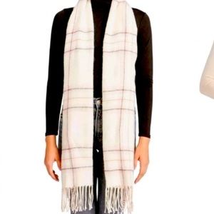 STEVE MADDEN BLANKET SCARF.- plaid